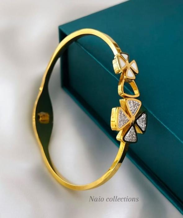  Anti tarnished  Jewellery Wholesaler in Thamarassery,Gold Plated Jewellery Wholesaler in Thamarassery, Anti tarnished  Jewellery Gold Plated Jewellery Sales in Thamarassery,Naio Collections 