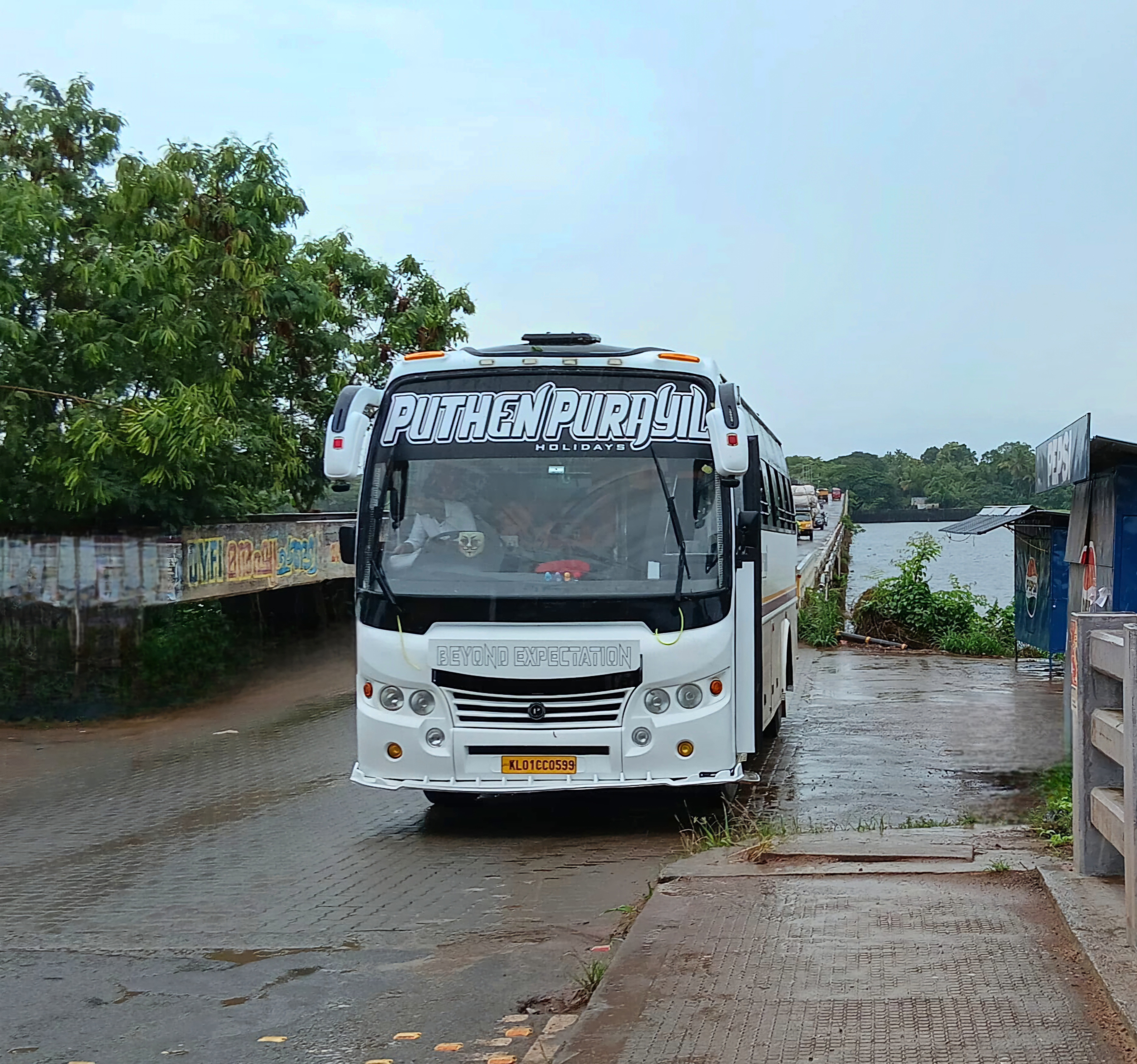 49 seat tourist bus - ac/nonac bus in adoor